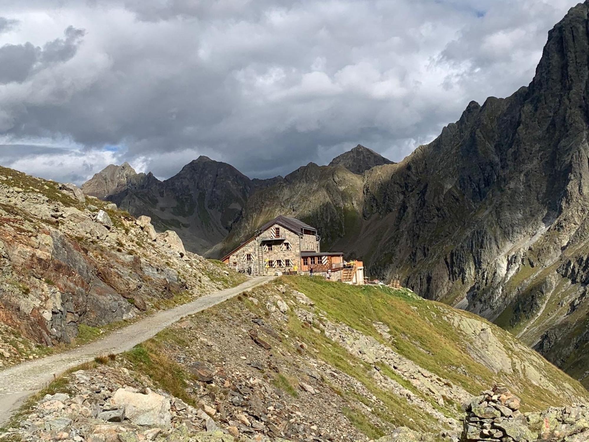 Haus Richard Falch - Inklusive Kostenloser Premium-Sommerkarte Sankt Anton am Arlberg Kültér fotó