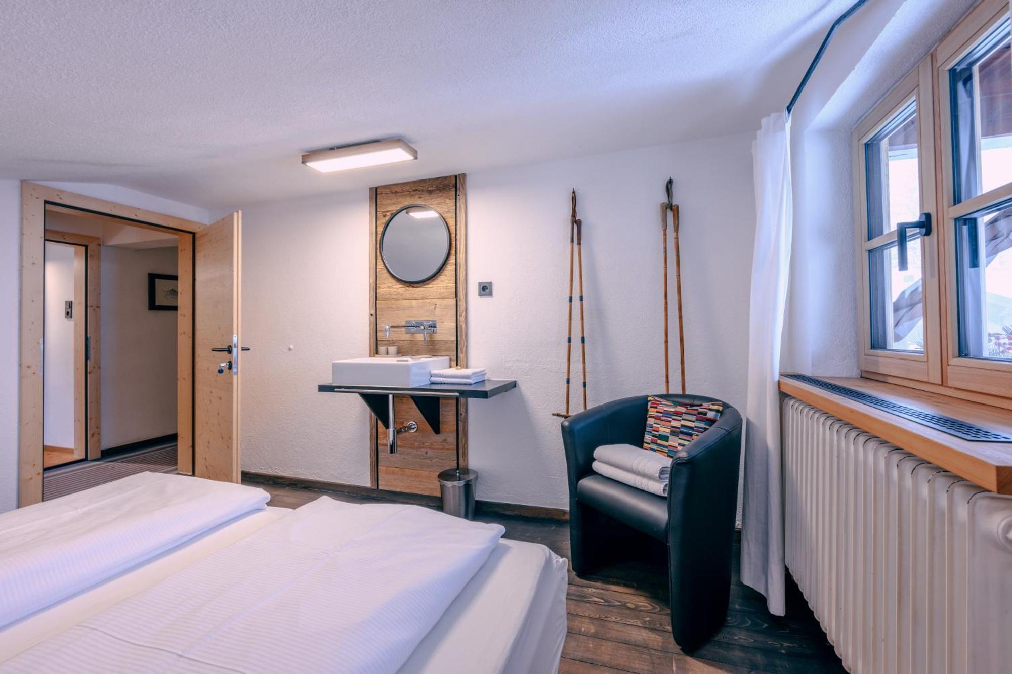 Haus Richard Falch - Inklusive Kostenloser Premium-Sommerkarte Sankt Anton am Arlberg Kültér fotó
