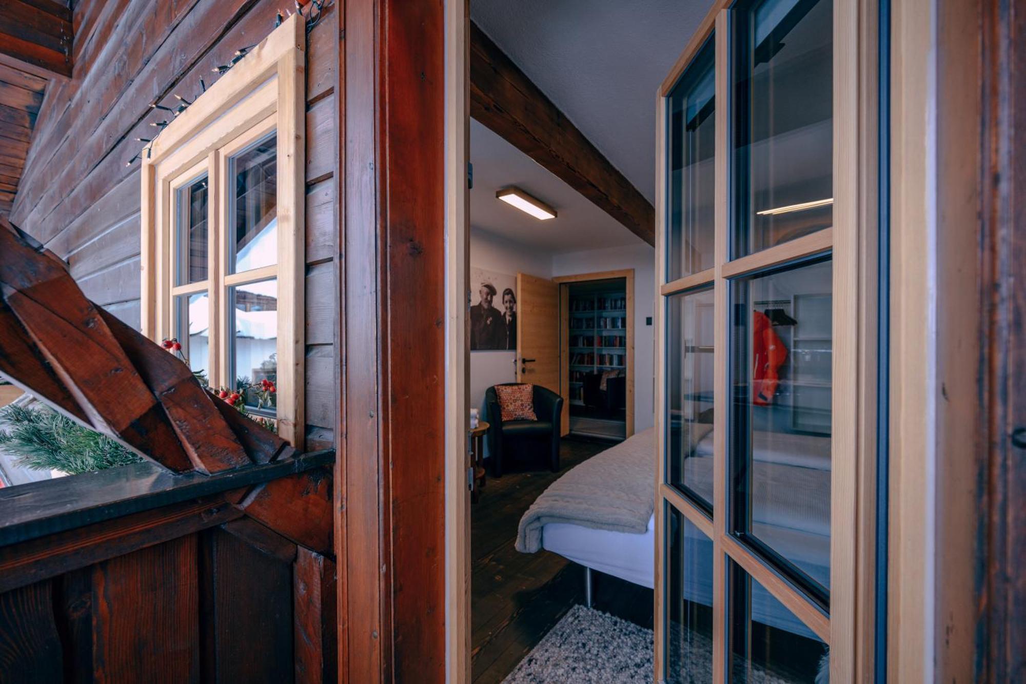 Haus Richard Falch - Inklusive Kostenloser Premium-Sommerkarte Sankt Anton am Arlberg Kültér fotó