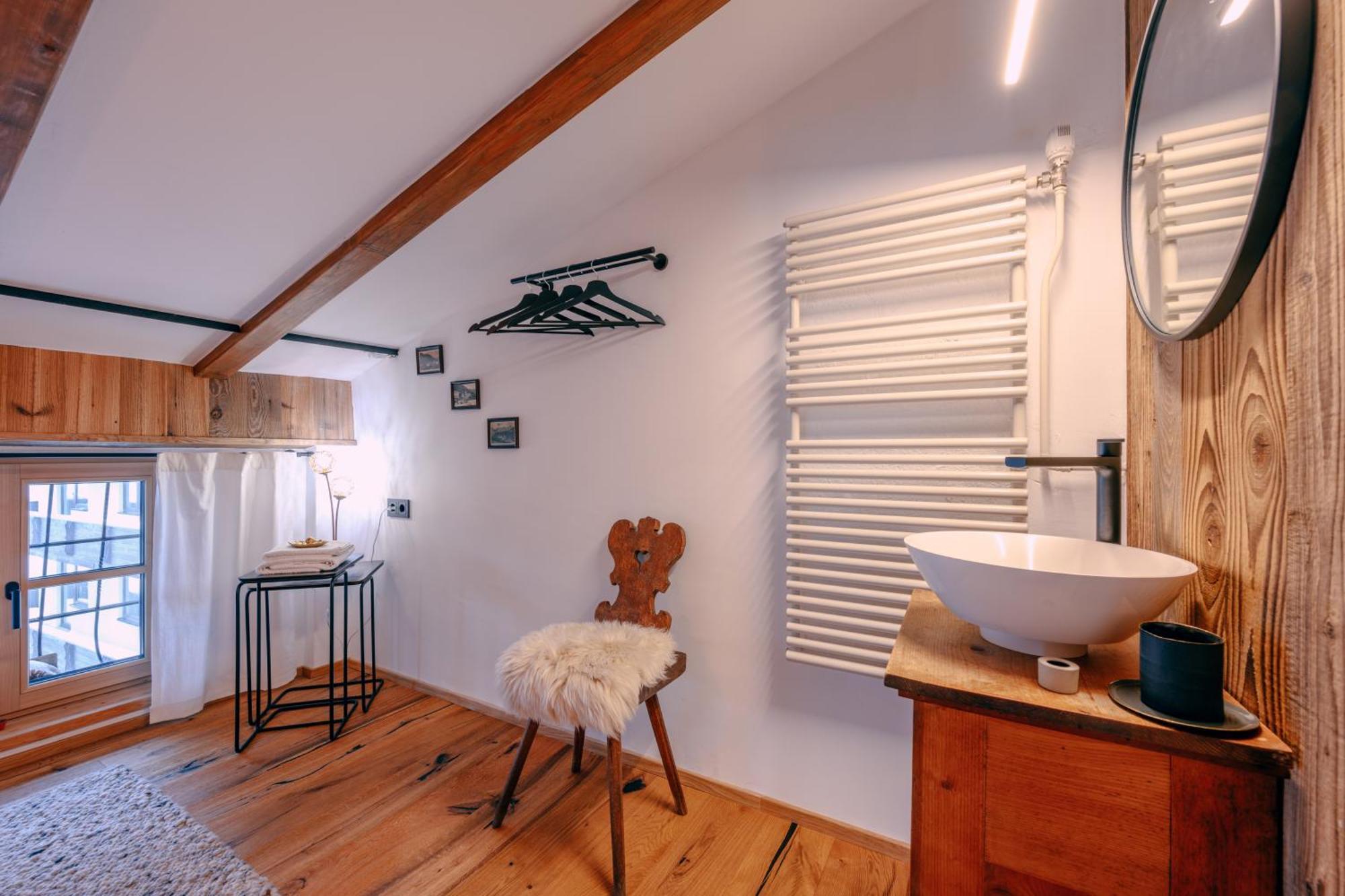 Haus Richard Falch - Inklusive Kostenloser Premium-Sommerkarte Sankt Anton am Arlberg Kültér fotó
