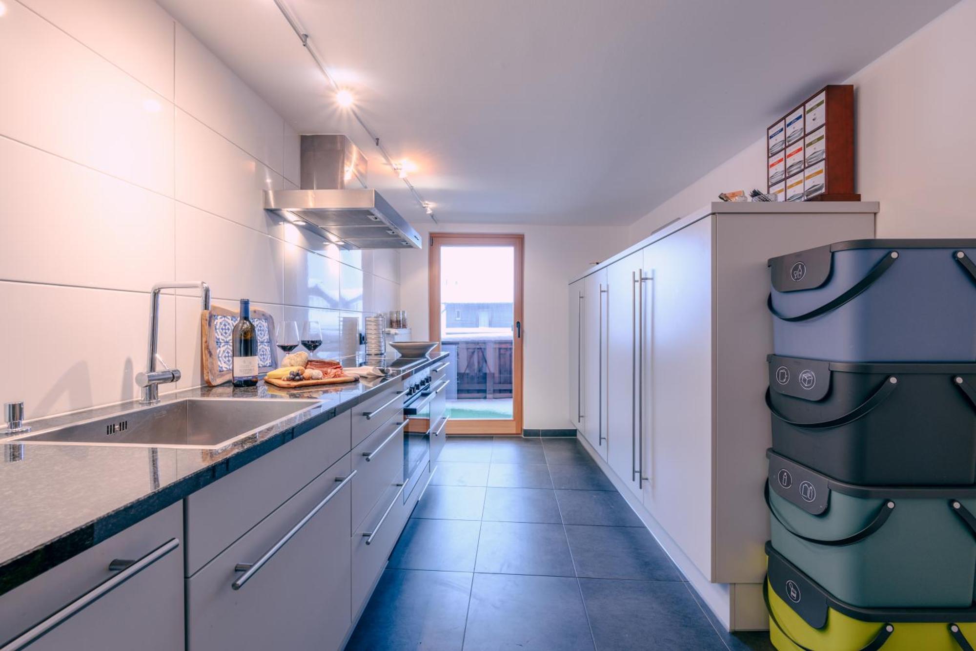 Haus Richard Falch - Inklusive Kostenloser Premium-Sommerkarte Sankt Anton am Arlberg Kültér fotó