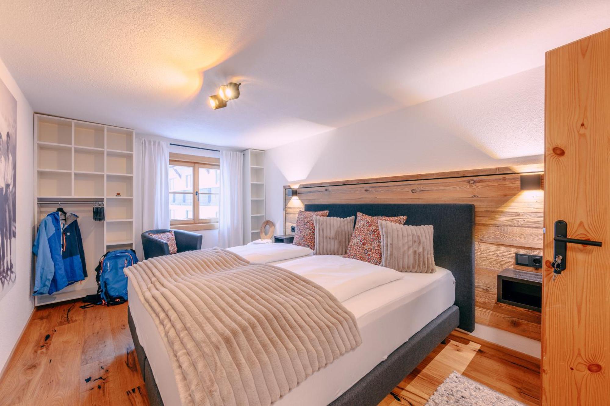 Haus Richard Falch - Inklusive Kostenloser Premium-Sommerkarte Sankt Anton am Arlberg Kültér fotó